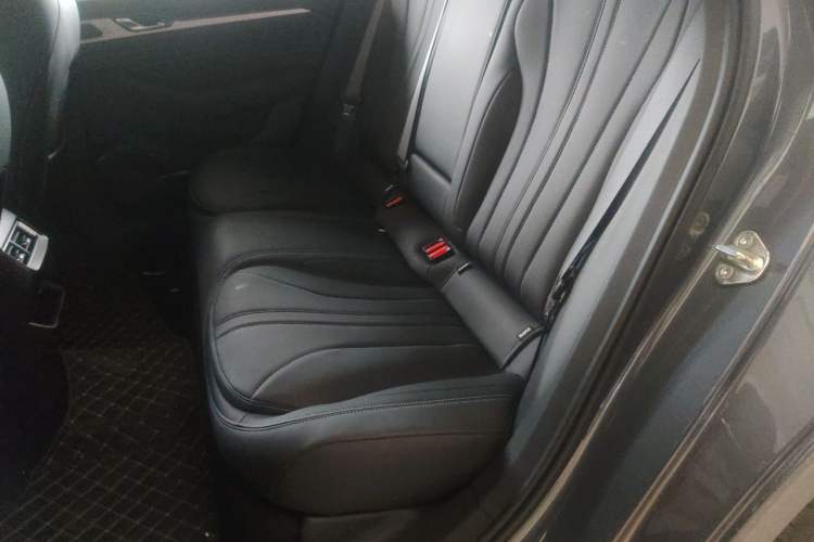 Used Geely Auto Preface 2025 Dongfang Yao 1.5TD Fuyao Edition Left Rear Seat