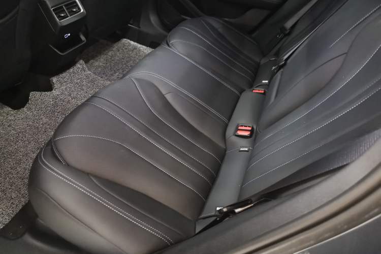 Used Geely Auto Preface 2025 Dongfang Yao 1.5TD Kunlun Edition Left Rear Seat