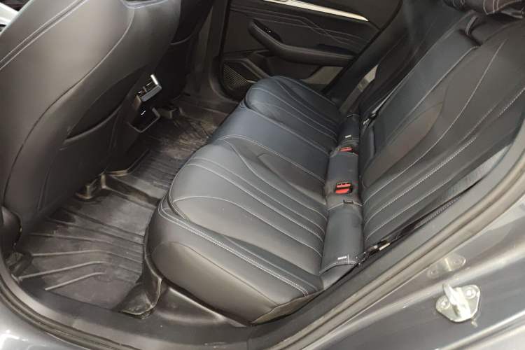 Used Geely Auto Preface 2025 Dongfang Yao 1.5TD Fuyao Edition Left Rear Seat