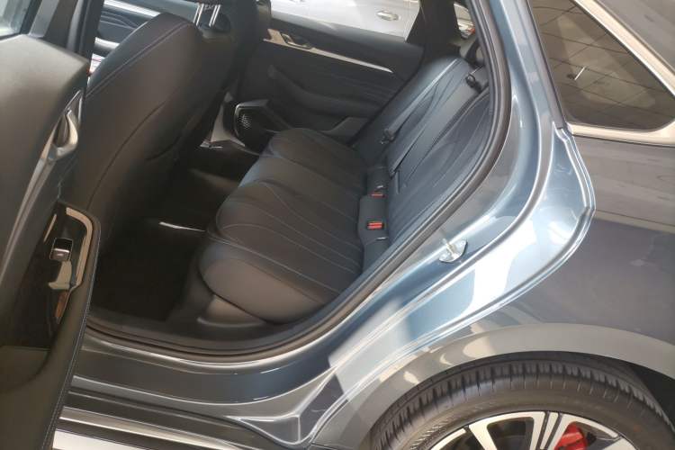 Used Geely Auto Preface 2025 Dongfang Yao 1.5TD Kunlun Edition Left Rear Seat