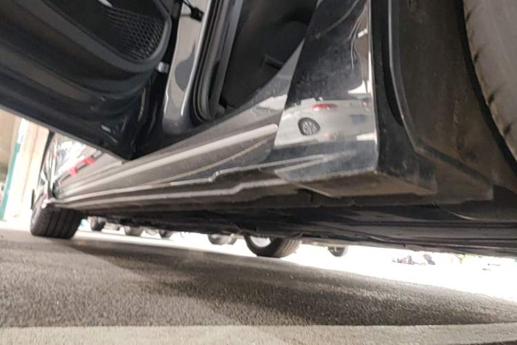 Used Geely Auto Preface 2025 Dongfang Yao 1.5TD Kunlun Edition Left Side Sill