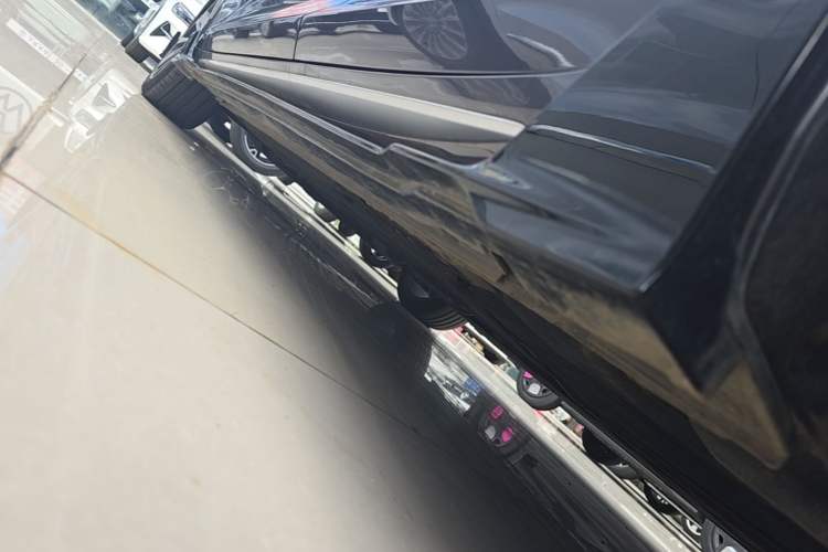 Used Geely Auto Preface 2025 Dongfang Yao 2.0TD Moonlight Edition Left Side Sill