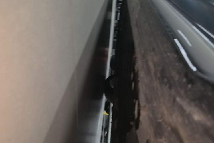Used Geely Auto Preface 2025 Dongfang Yao 2.0TD Moonlight Edition Left Side Sill