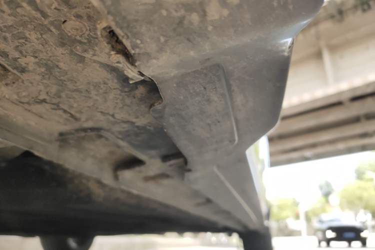 Used Geely Auto Preface 2025 Dongfang Yao 1.5TD Kunlun Edition Left Side Sill