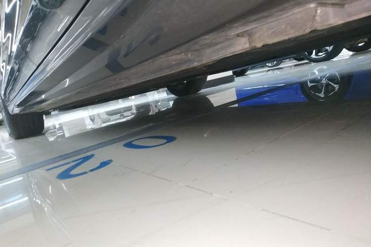 Used Geely Auto Preface 2025 Dongfang Yao 1.5TD Fuyao Edition Left Side Sill