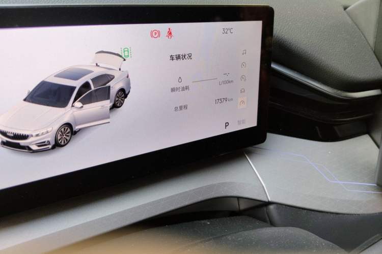 Used Geely Auto Preface 2025 Dongfang Yao 1.5TD Kunlun Edition Odometer Close Up