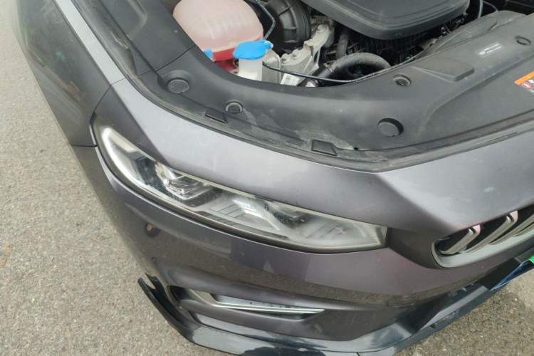 Used Geely Auto Preface 2025 Dongfang Yao 2.0TD Jin Chao Edition Right Front Headlight