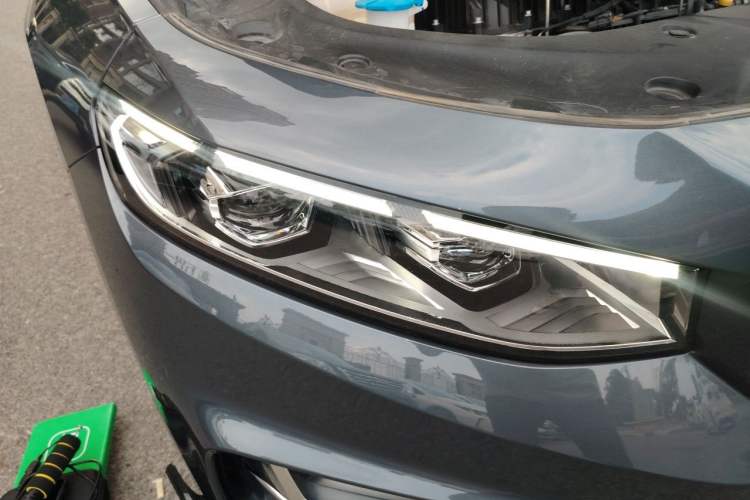 Used Geely Auto Preface 2025 Dongfang Yao 1.5TD Kunlun Edition Right Front Headlight