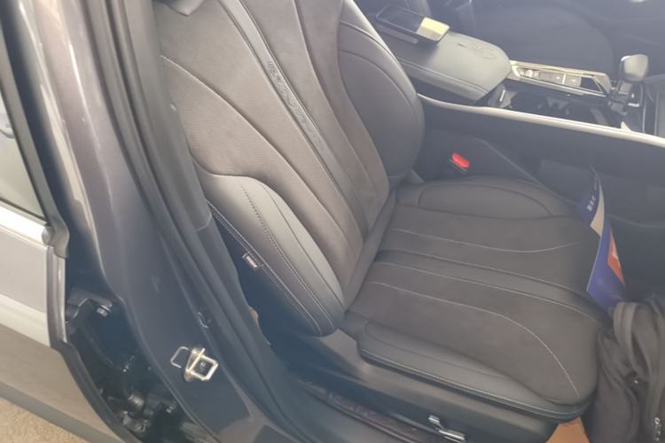 Used Geely Auto Preface 2025 Dongfang Yao 2.0TD Lanxing Edition Right Front Seat