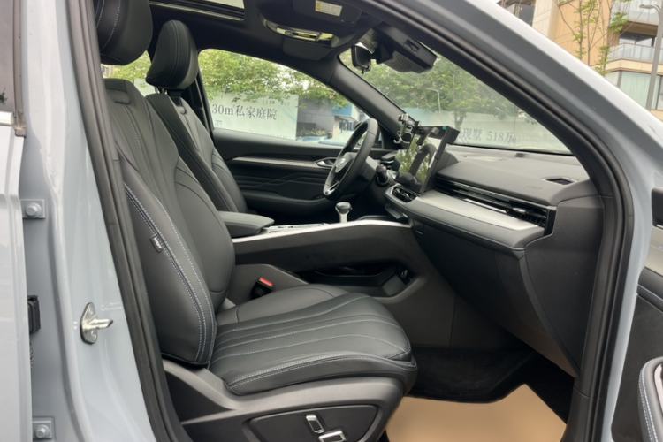 Used Geely Auto Preface 2025 Dongfang Yao 1.5TD Kunlun Edition Right Front Seat