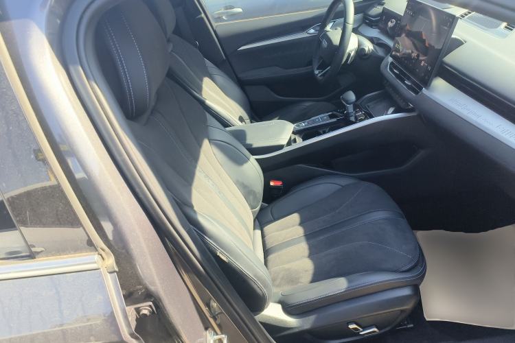 Used Geely Auto Preface 2025 Dongfang Yao 2.0TD Moonlight Edition Right Front Seat