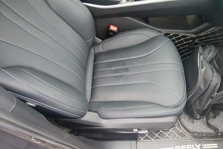 Used Geely Auto Preface 2025 Dongfang Yao 1.5TD Kunlun Edition Right Front Seat
