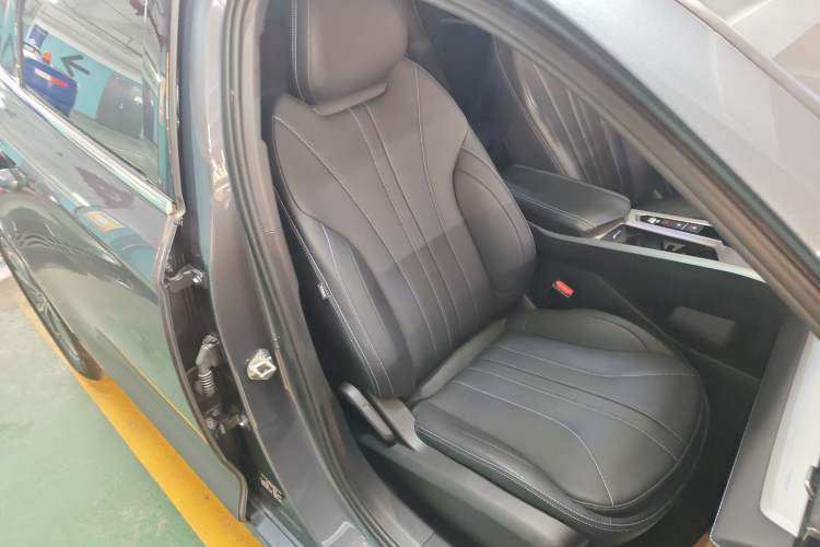Used Geely Auto Preface 2025 Dongfang Yao 1.5TD Fuyao Edition Right Front Seat
