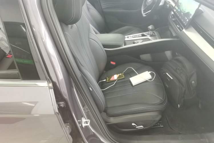 Used Geely Auto Preface 2025 Dongfang Yao 1.5TD Kunlun Edition Right Front Seat
