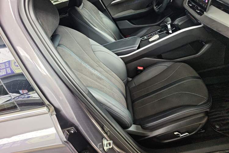 Used Geely Auto Preface 2025 Dongfang Yao 2.0TD Moonlight Edition Right Front Seat