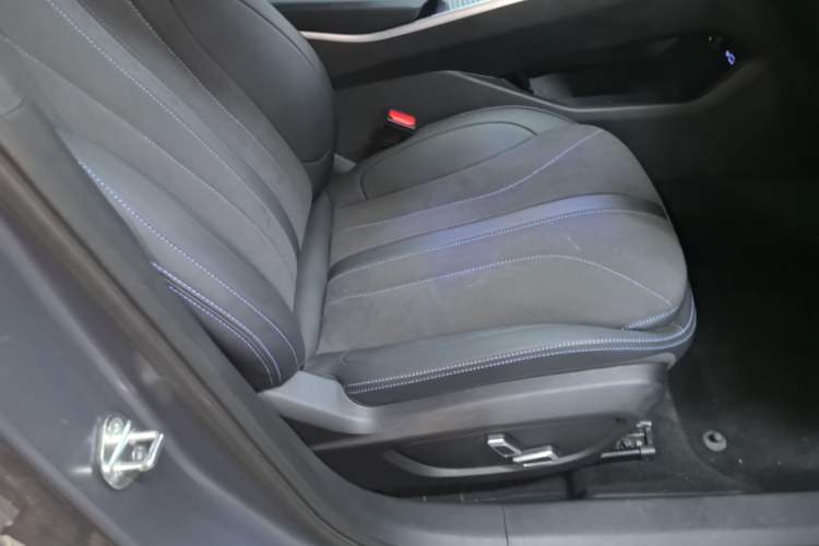 Used Geely Auto Preface 2025 Dongfang Yao 2.0TD Moonlight Edition Right Front Seat