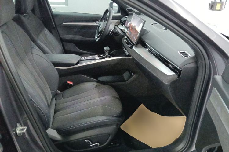 Used Geely Auto Preface 2025 Dongfang Yao 2.0TD Lanxing Edition Right Front Seat