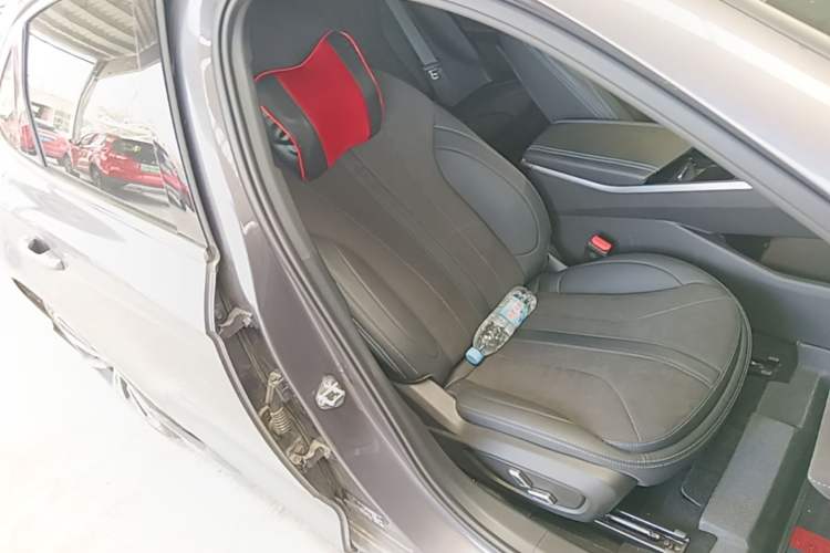 Used Geely Auto Preface 2025 Dongfang Yao 2.0TD Lanxing Edition Right Front Seat