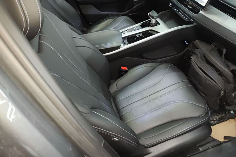 Used Geely Auto Preface 2025 Dongfang Yao 1.5TD Fuyao Edition Right Front Seat