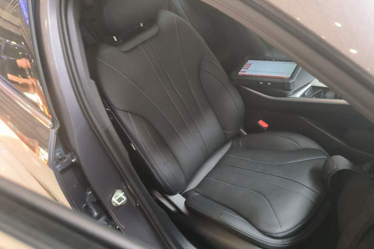 Used Geely Auto Preface 2025 Dongfang Yao 1.5TD Fuyao Edition Right Front Seat