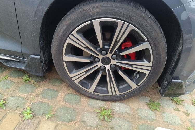 Used Geely Auto Preface 2025 Dongfang Yao 1.5TD Kunlun Edition Right Front Wheel Hub