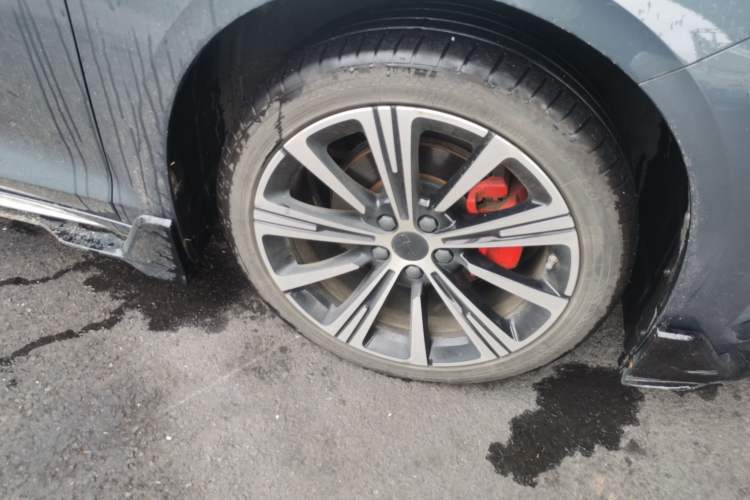 Used Geely Auto Preface 2025 Dongfang Yao 1.5TD Kunlun Edition Right Front Wheel Hub