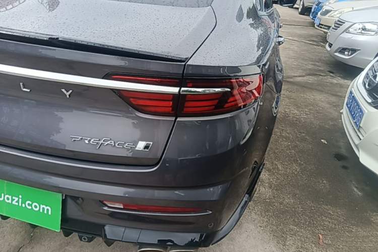 Used Geely Auto Preface 2025 Dongfang Yao 1.5TD Kunlun Edition Right Rear Taillight