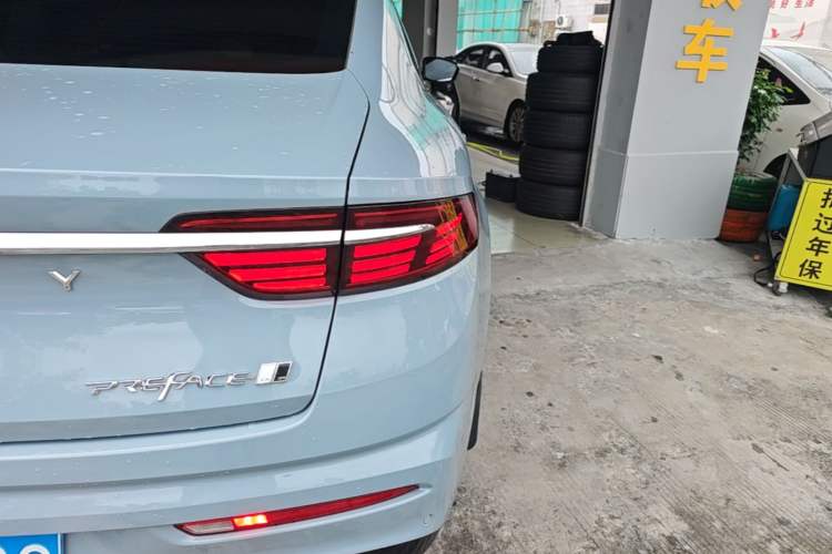 Used Geely Auto Preface 2025 Dongfang Yao 1.5TD Fuyao Edition Right Rear Taillight