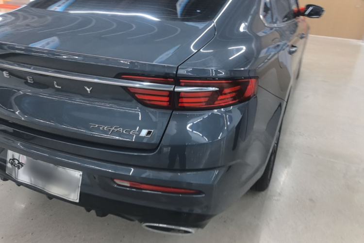 Used Geely Auto Preface 2025 Dongfang Yao 1.5TD Fuyao Edition Right Rear Taillight
