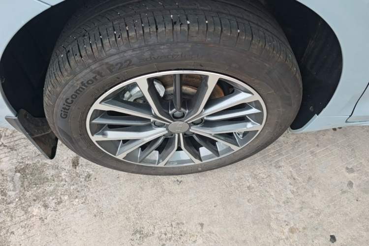 Used Geely Auto Preface 2025 Dongfang Yao 1.5TD Fuyao Edition Right Rear Wheel Hub