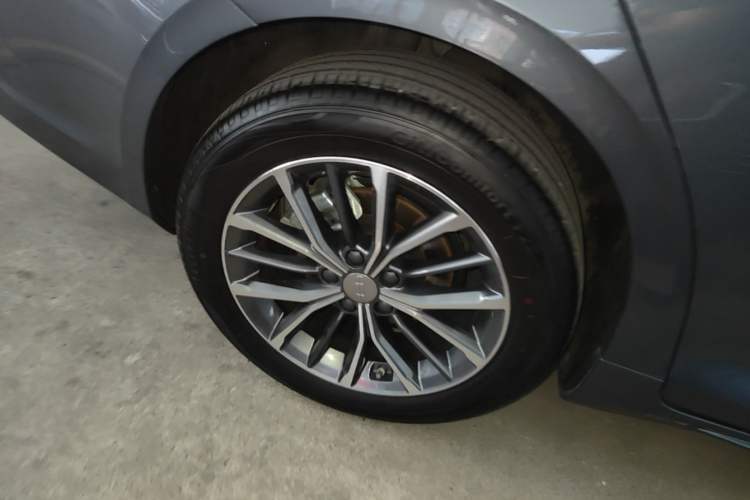 Used Geely Auto Preface 2025 Dongfang Yao 1.5TD Fuyao Edition Right Rear Wheel Hub