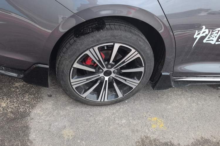 Used Geely Auto Preface 2025 Dongfang Yao 2.0TD Moonlight Edition Right Rear Wheel Hub