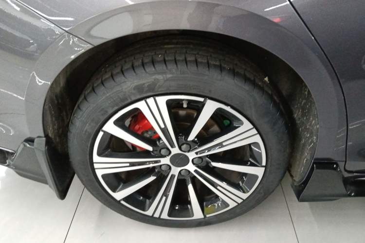 Used Geely Auto Preface 2025 Dongfang Yao 2.0TD Lanxing Edition Right Rear Wheel Hub