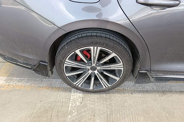 Used Geely Auto Preface 2025 Dongfang Yao 2.0TD Lanxing Edition Right Rear Wheel Hub