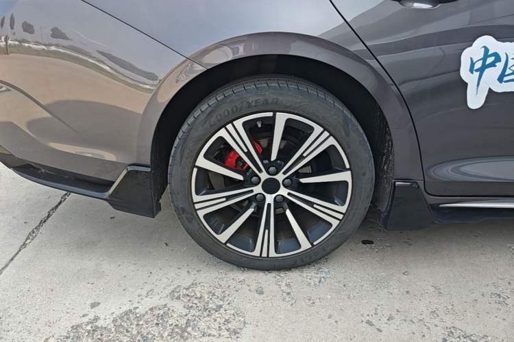 Used Geely Auto Preface 2025 Dongfang Yao 2.0TD Moonlight Edition Right Rear Wheel Hub