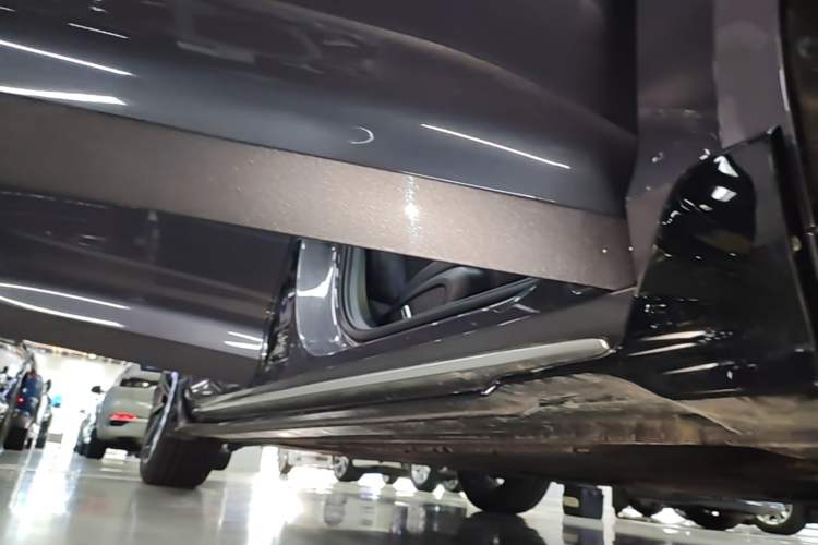 Used Geely Auto Preface 2025 Dongfang Yao 2.0TD Moonlight Edition Right Side Sill