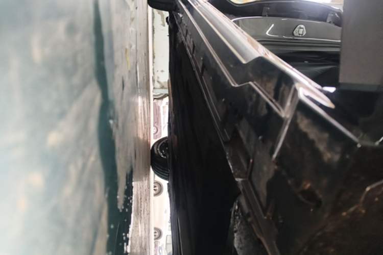 Used Geely Auto Preface 2025 Dongfang Yao 2.0TD Moonlight Edition Right Side Sill
