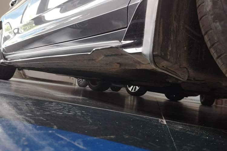 Used Geely Auto Preface 2025 Dongfang Yao 1.5TD Kunlun Edition Right Side Sill