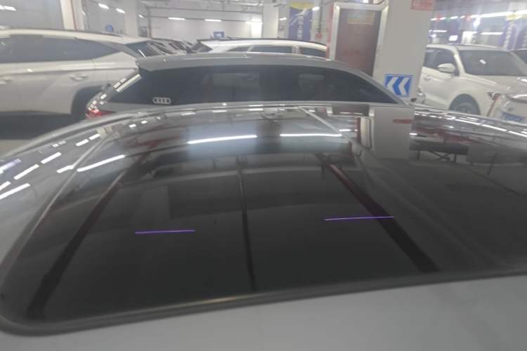 Used Geely Auto Preface 2025 Dongfang Yao 1.5TD Kunlun Edition Roof