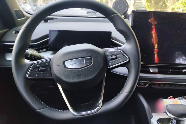 Used Geely Auto Preface 2025 Dongfang Yao 1.5TD Kunlun Edition Steering Wheel