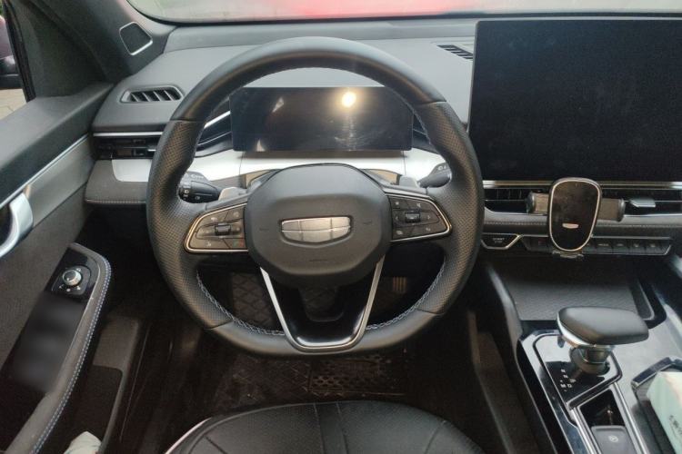 Used Geely Auto Preface 2025 Dongfang Yao 2.0TD Jin Chao Edition Steering Wheel