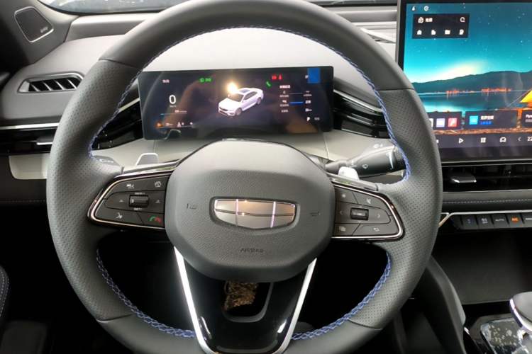 Used Geely Auto Preface 2025 Dongfang Yao 2.0TD Lanxing Edition Steering Wheel