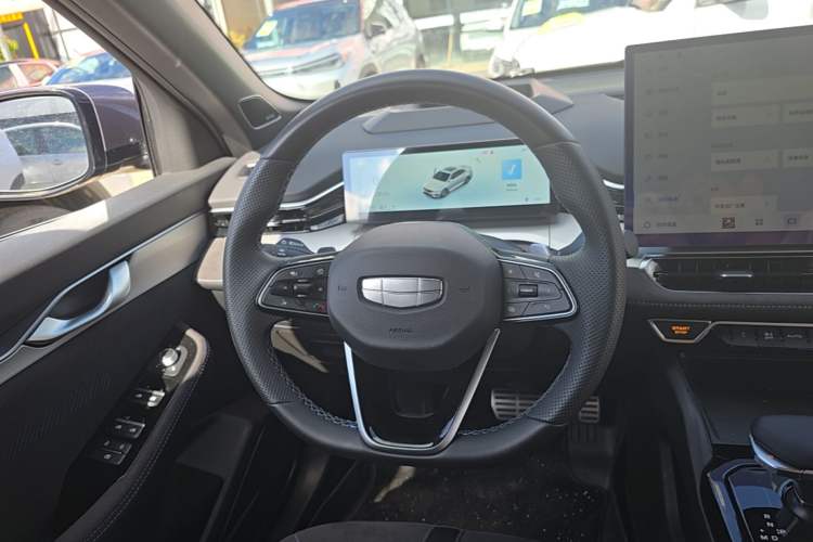 Used Geely Auto Preface 2025 Dongfang Yao 2.0TD Moonlight Edition Steering Wheel