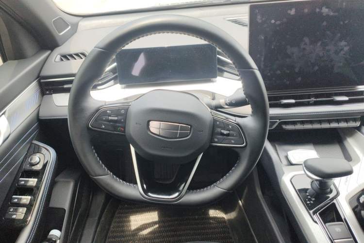 Used Geely Auto Preface 2025 Dongfang Yao 1.5TD Kunlun Edition Steering Wheel
