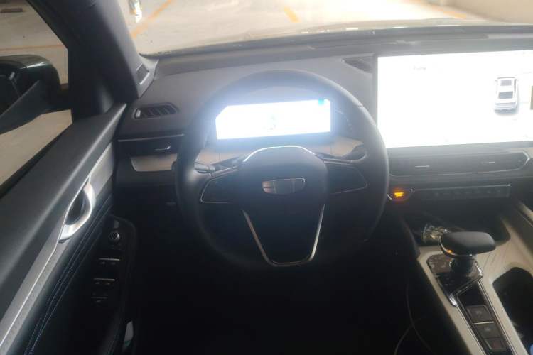 Used Geely Auto Preface 2025 Dongfang Yao 1.5TD Fuyao Edition Steering Wheel