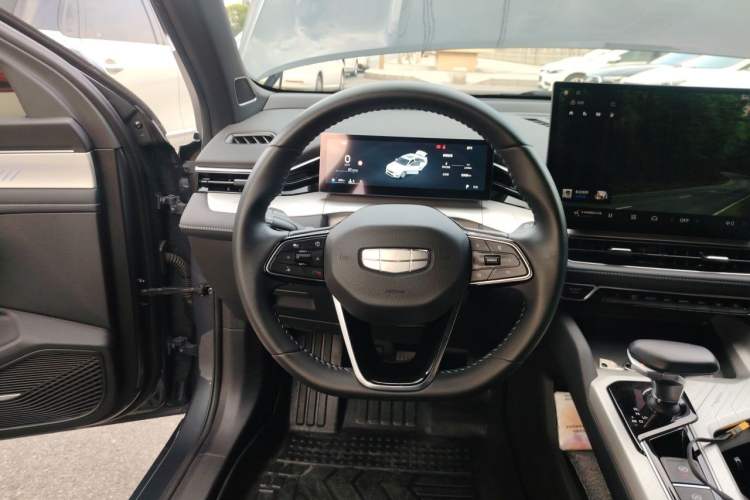 Used Geely Auto Preface 2025 Dongfang Yao 1.5TD Kunlun Edition Steering Wheel