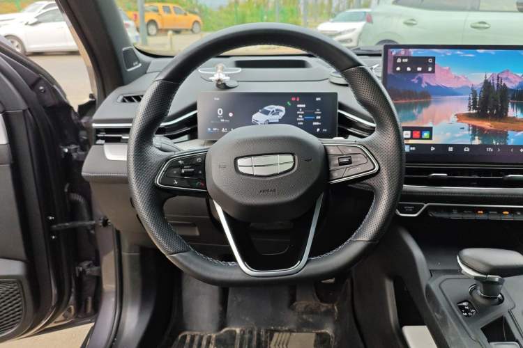 Used Geely Auto Preface 2025 Dongfang Yao 2.0TD Moonlight Edition Steering Wheel