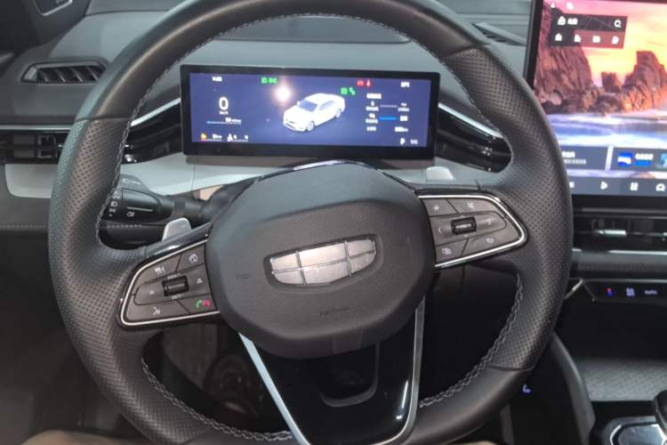 Used Geely Auto Preface 2025 Dongfang Yao 2.0TD Moonlight Edition Steering Wheel