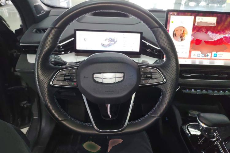 Used Geely Auto Preface 2025 Dongfang Yao 2.0TD Moonlight Edition Steering Wheel
