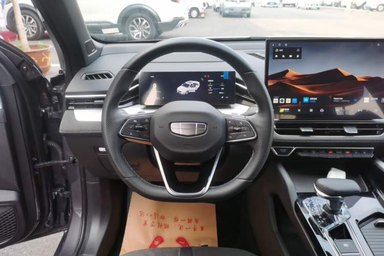 Used Geely Auto Preface 2025 Dongfang Yao 2.0TD Moonlight Edition Steering Wheel